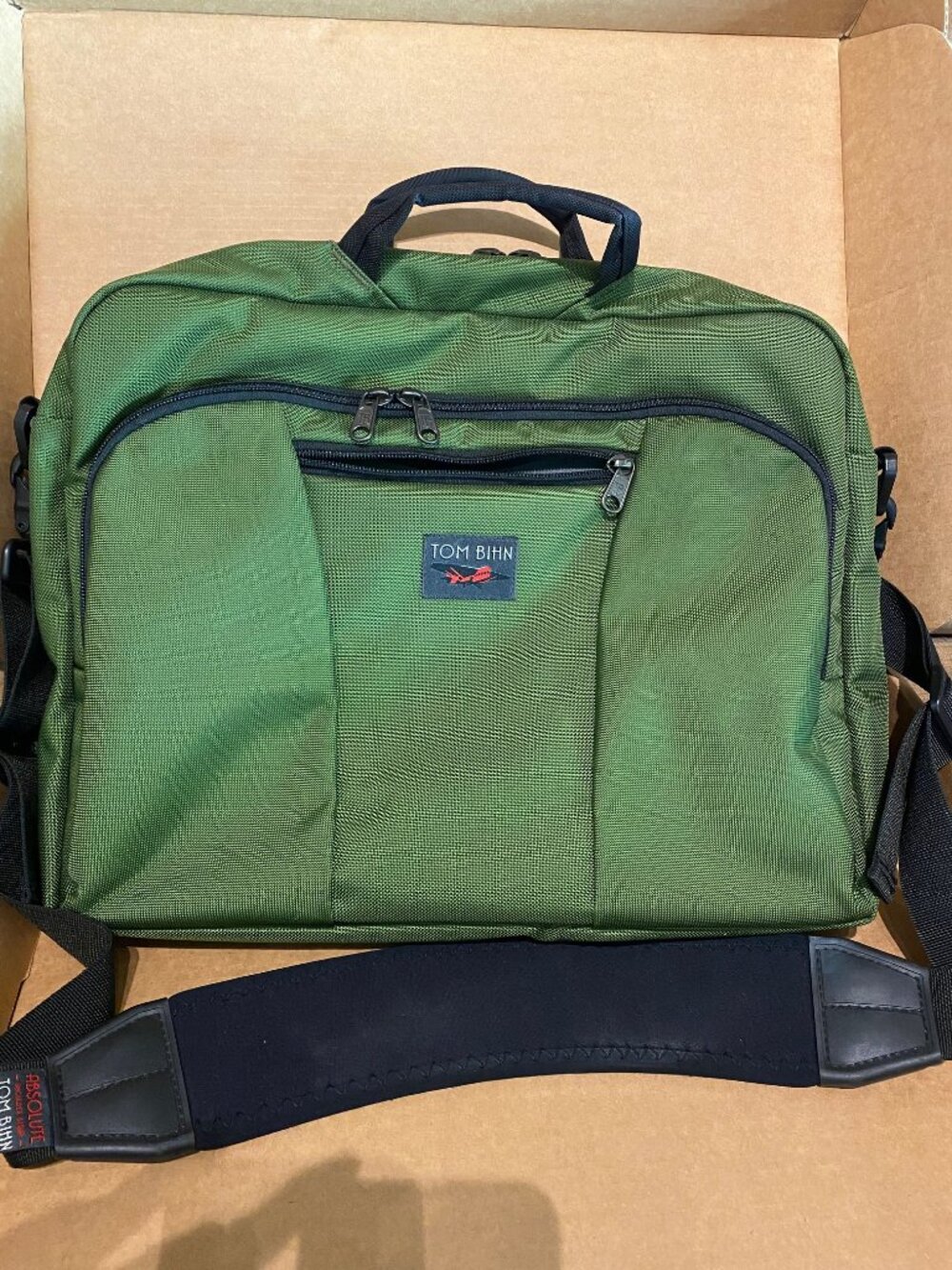 TOM BIHN Cadet w/ Absolute Strap - Saguaro & Mountain Gray Cerylon